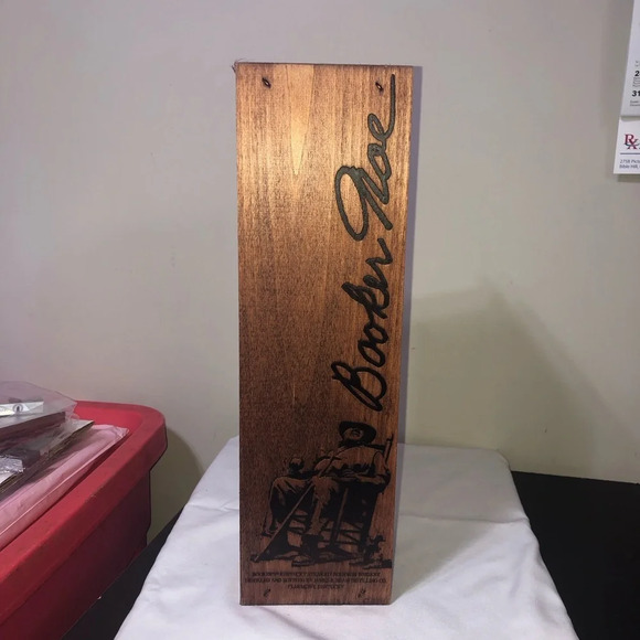 5/$25
Bookers Wood Whiskey Display Box Sliding Plexiglass Plastic Bottle Holder - Picture 8 of 9
